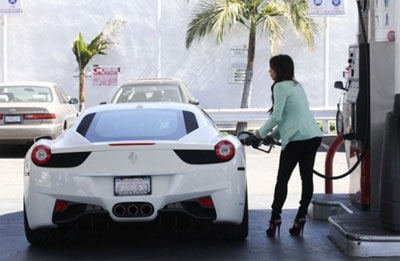Kim Kardashian – Ferrari 458 Italia
