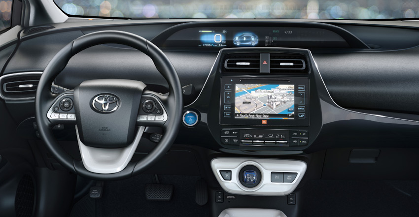 The instrument cluster features dual 4.2-inch full colour TFT (thin film transistor) LCD screens with easy to read displays.