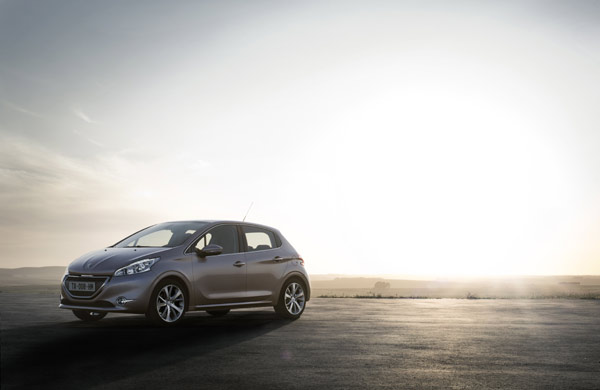 Leaner, Cleaner and far Prettier than the 207, Peugeot’s new 208 is on the way!