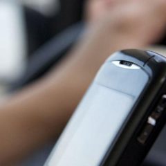 New survey finds 84% of Irish drivers use electronic devices behind the wheel