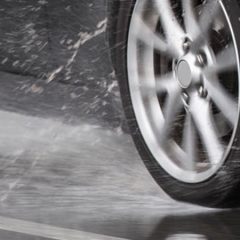 Tips to Feel Safe When Driving on a Slippery Road